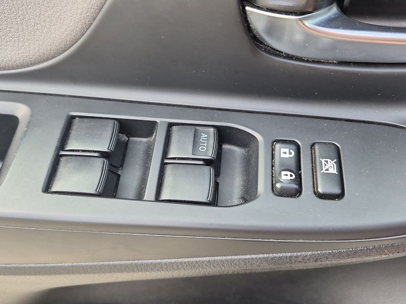 Toyota Yaris Selection Smart 1,5 Hev - fotka 22 z 28