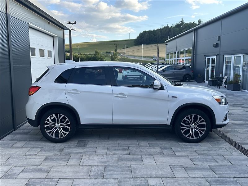 Mitsubishi ASX 2,2 DI-D 150PS  Intense+ A/T 4 - fotka 6 z 51