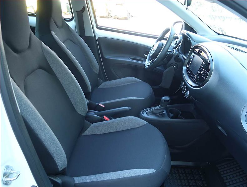 Toyota Aygo (2023) 1.0 VVT-i, Automat, ČR,1.maj - fotka 9 z 18