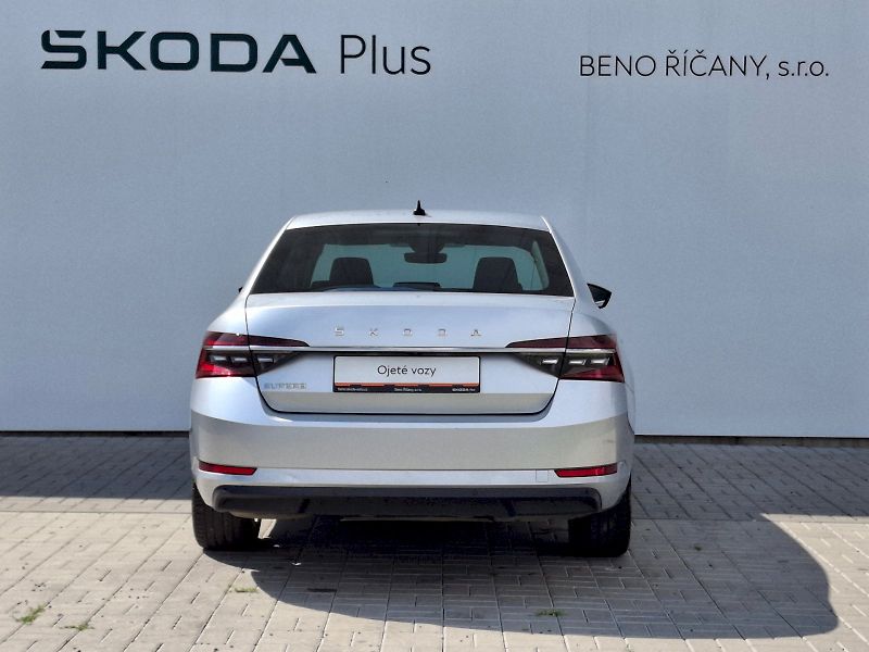 Škoda Superb (2019) Style Extra DSG 2,0TDi 140kW - fotka 12 z 35
