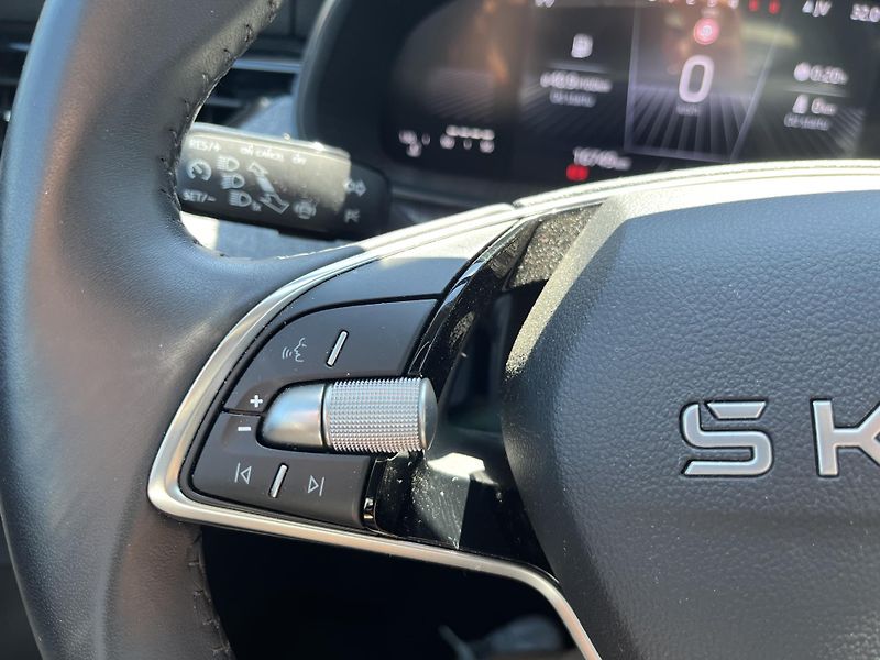 Škoda Scala 1.0TSI 85kW SELECTION - fotka 15 z 21