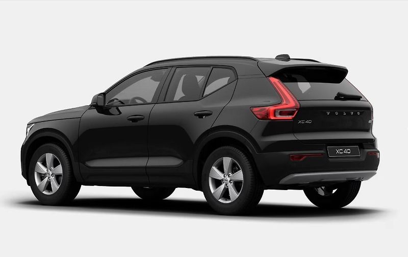 Volvo XC40 (2026) B3 AUT ESSENTIAL - fotka 6 z 11