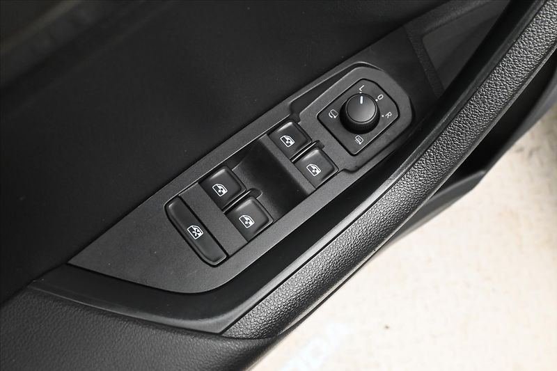 Škoda Karoq 2,0 TDI 85 kW Clever Záruka až - fotka 25 z 31