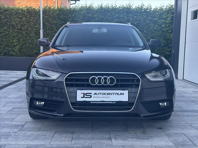 Audi A4 3,0 TDI 204PS  Ambiente A/T - fotka 2 z 49