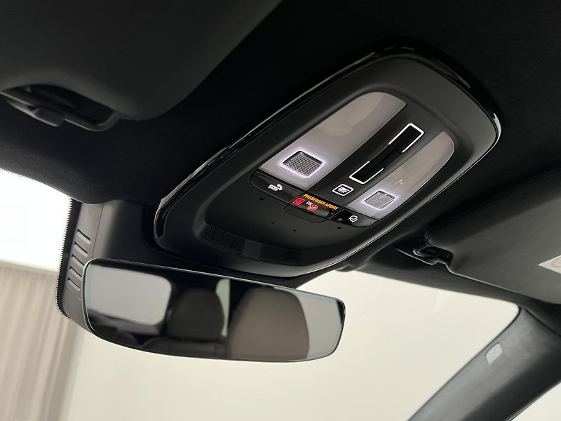 Volvo XC90 T8 AWD RECHARGE ULTRA BRIGHT - fotka 52 z 57