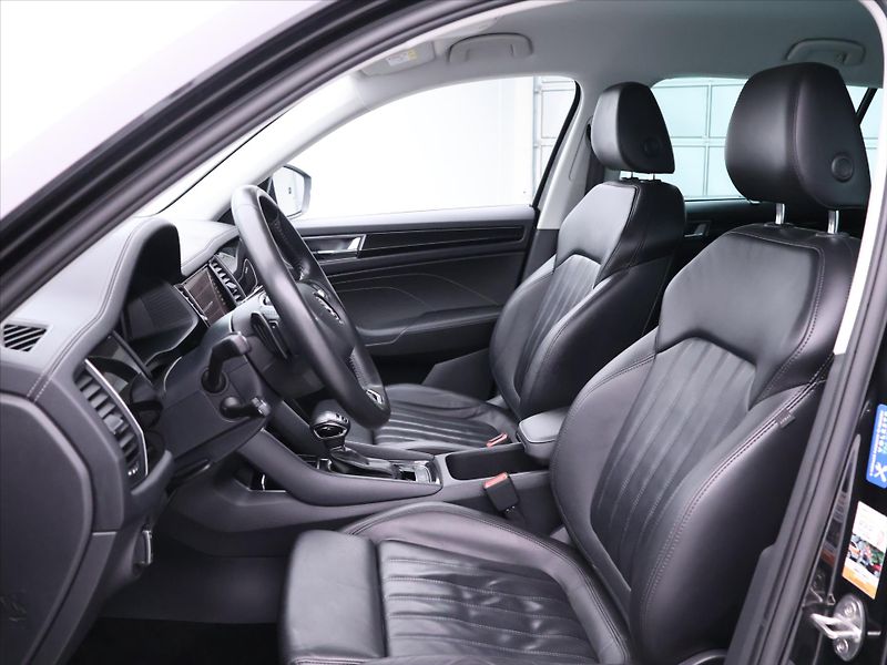 Škoda Kodiaq 2,0 TDI DSG 4x4 L&K DPH CZ 1Ma - fotka 11 z 39