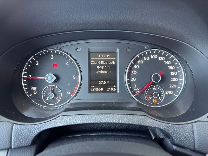 Seat Alhambra 2.0TDi-103kW/STYLE/7MÍST/MAN6/ - fotka 39 z 48