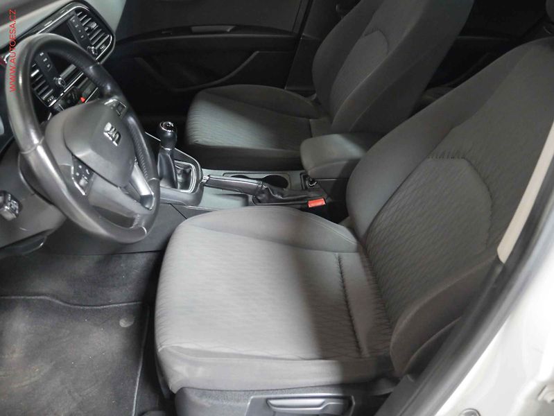 Seat Leon (2014) 2.0TDi, LED - fotka 9 z 23