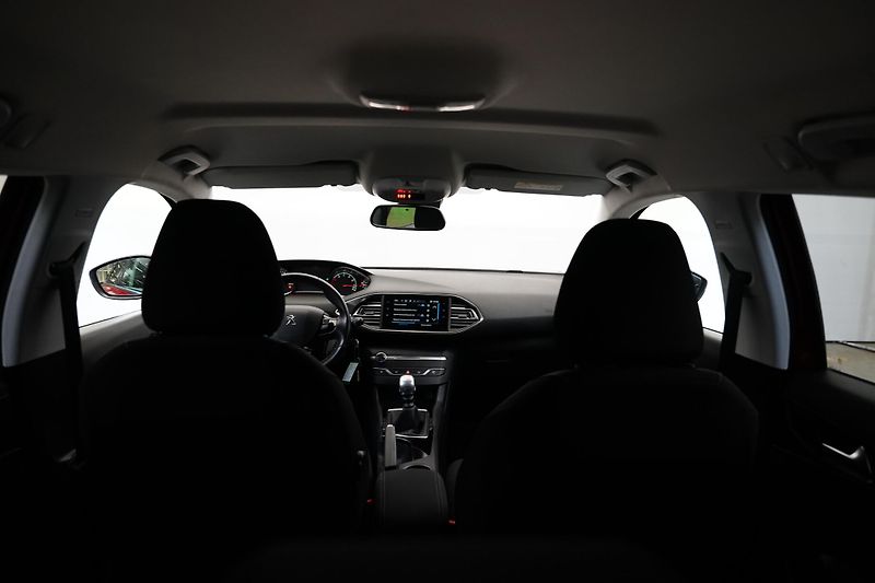 Peugeot 308 - fotka 26 z 28