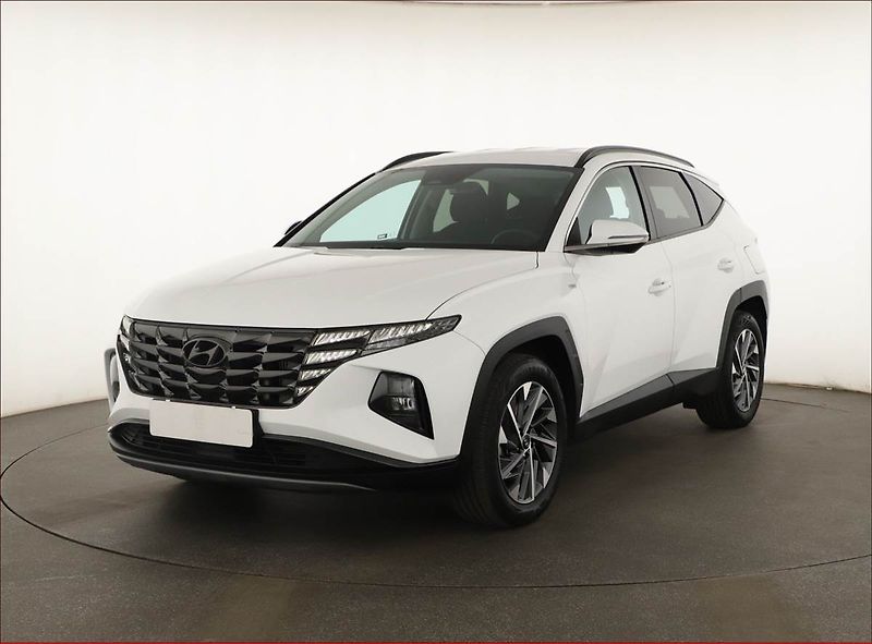 Hyundai Tucson (2023) Smart 1.6 T-GDI 48V MHEV - fotka 2 z 21
