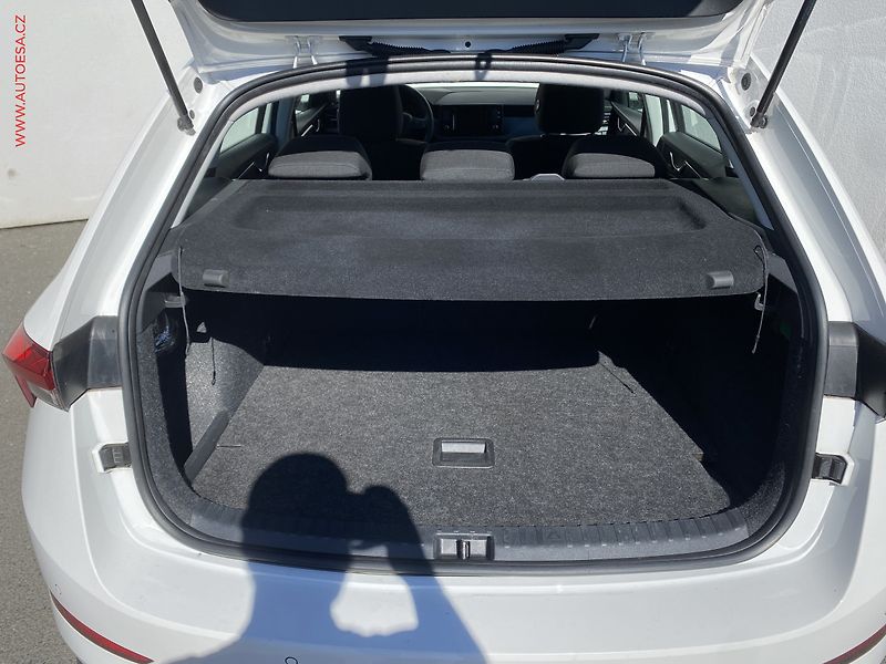 Škoda Scala (2020) 1.0 TSi, STK5/28 - fotka 7 z 18