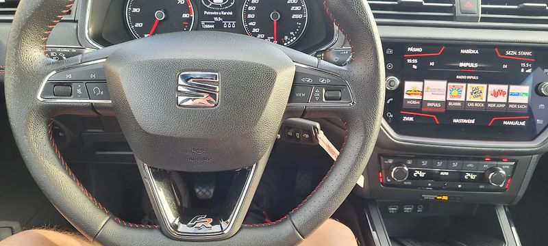 Seat Arona (2018) FR 1,5TSi 110kW benzín - fotka 36 z 47