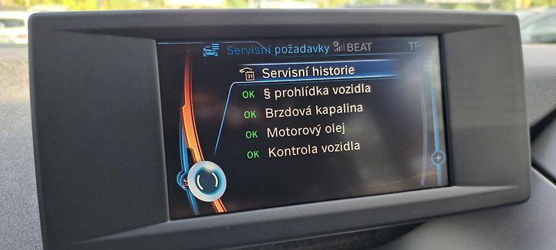 BMW i3 (2015) REX*LED*VÝBAVA*STAV*VÝHŘEV - fotka 39 z 42