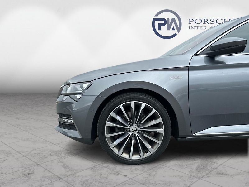 Škoda Superb L&K 2.0 TDI 147kW 4x4 - fotka 9 z 24