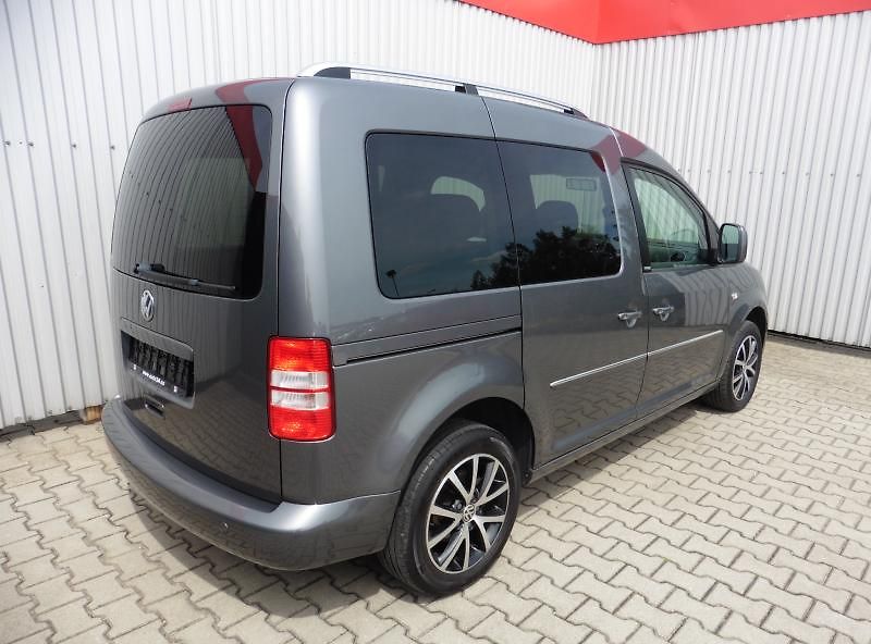 Volkswagen Caddy 1,6 TDI Cup,  Aut.klima, 1.Maj - fotka 3 z 13