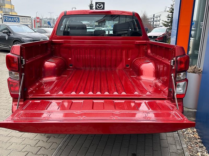 Isuzu D-Max (2026) 1.9 D Double Cab LS 4WD AT - fotka 13 z 30