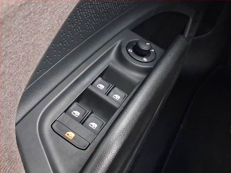 Škoda Enyaq (2021) Sportline 60 (62 kWh), SoH 92% - fotka 18 z 21