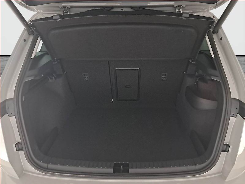 Škoda Karoq (2024) Fresh 2.0 TDI - fotka 14 z 30