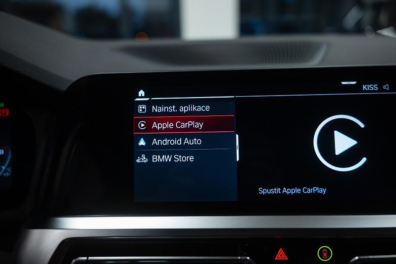 BMW M4 (2022) COMPETITION xDrive  - fotka 37 z 39