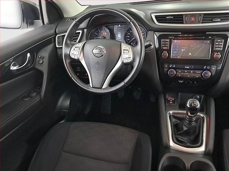 Nissan Qashqai (2016) 1.6 DIG-T, Navi, Tempomat - fotka 7 z 20