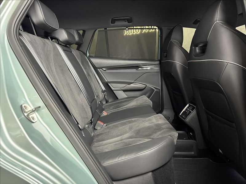 Škoda Enyaq 80x Sportline 4x4 LED Tepelko - fotka 15 z 50