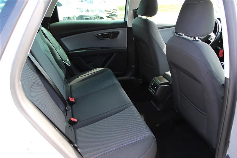 Seat Leon 1,6 TDi ST 85kW STYLE,serviska - fotka 25 z 42