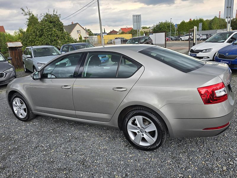 Škoda Octavia 1.4TSI V PROVOZU OD 4/2019   - fotka 6 z 26