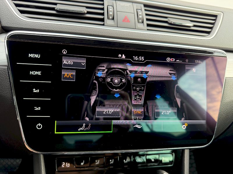 Škoda Superb (2022) 2.0 TDI 110kW DSG Business - fotka 20 z 35