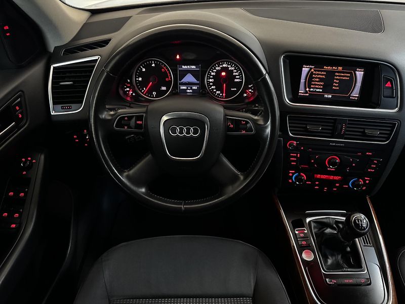 Audi Q5 (2009) 2.0 TDI 125 KW Quattro - fotka 12 z 26