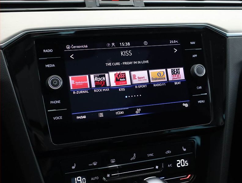 Volkswagen Passat (2021) R-Line 2.0 TDI, 4X4, Automat - fotka 16 z 21