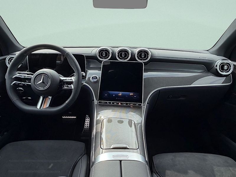 Mercedes-Benz GLC (2026) 300 e 4MATIC kupé - fotka 12 z 16