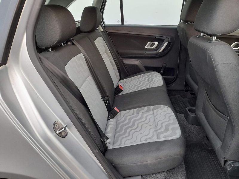 Škoda Fabia Combi Ambiente 1,2HTP 51kW - fotka 14 z 20