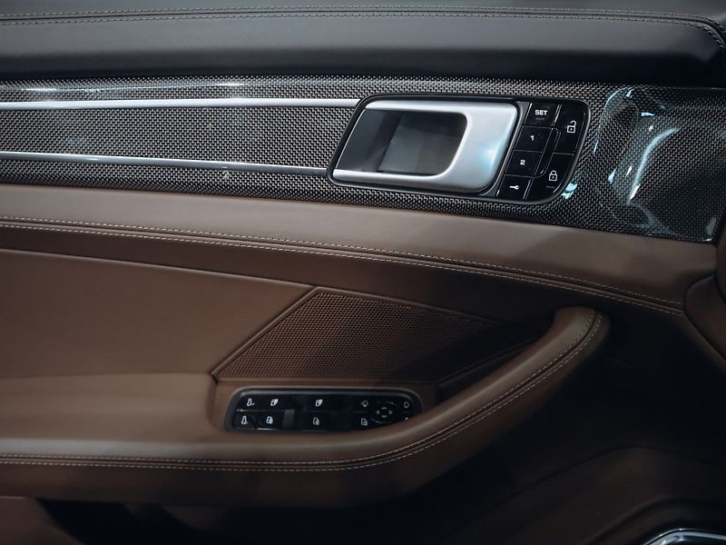 Porsche Panamera GTS Sport Turismo 338 kW - fotka 15 z 40