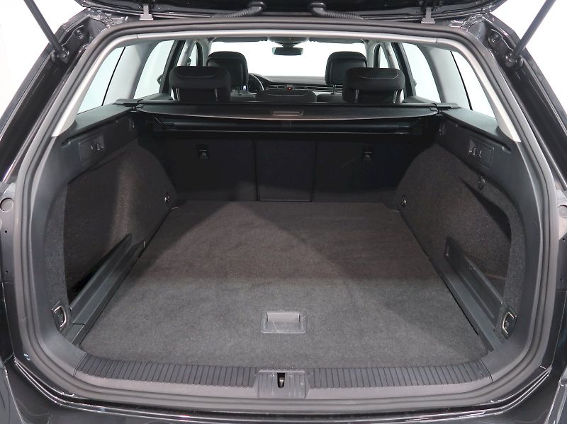 Volkswagen Passat (2023) BUSINESS PREMIUM 2.0TDI 110KW - fotka 36 z 36