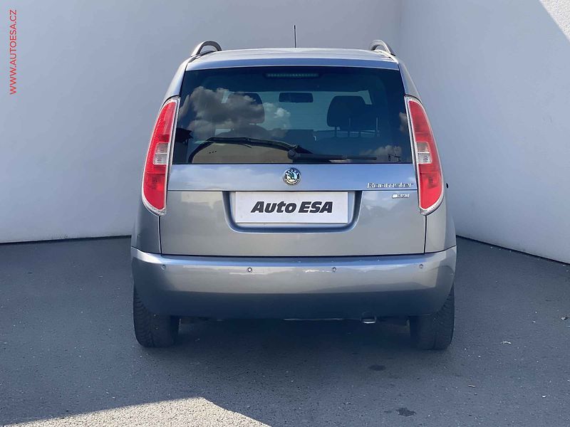 Škoda Roomster (2009) 1.6i, Style Plus, AT - fotka 5 z 16