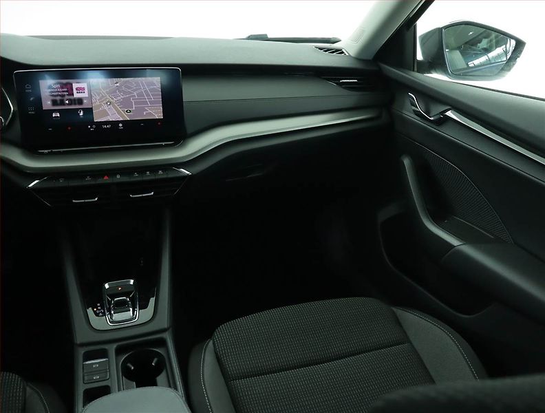 Škoda Octavia (2023) 1.5 TSI - fotka 8 z 16