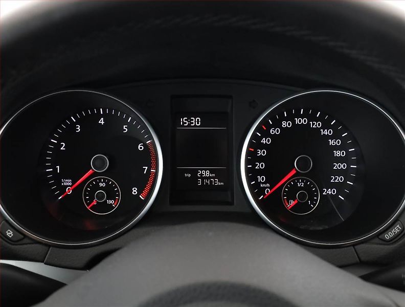 Volkswagen Golf (2011) 1.2 TSI, ČR,1.maj, Serv.kniha - fotka 8 z 16