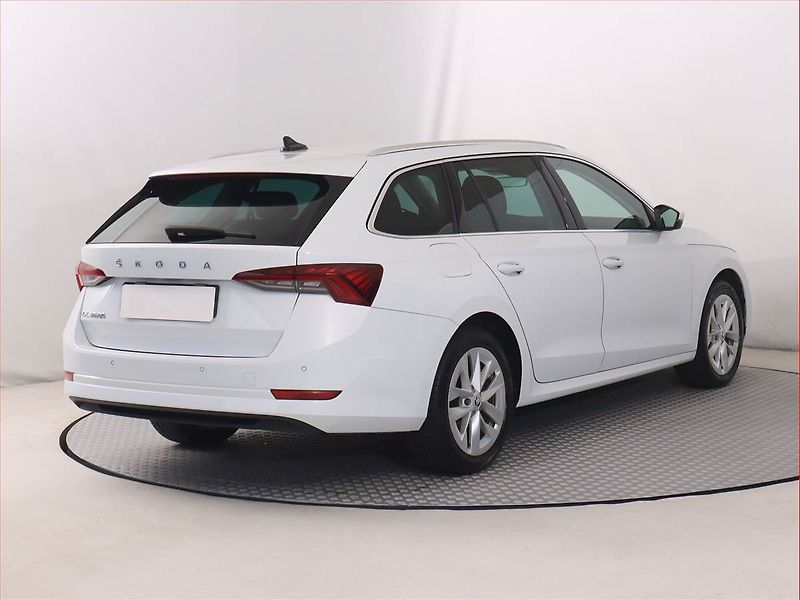Škoda Octavia (2022) Style 2.0 TDI - fotka 5 z 20