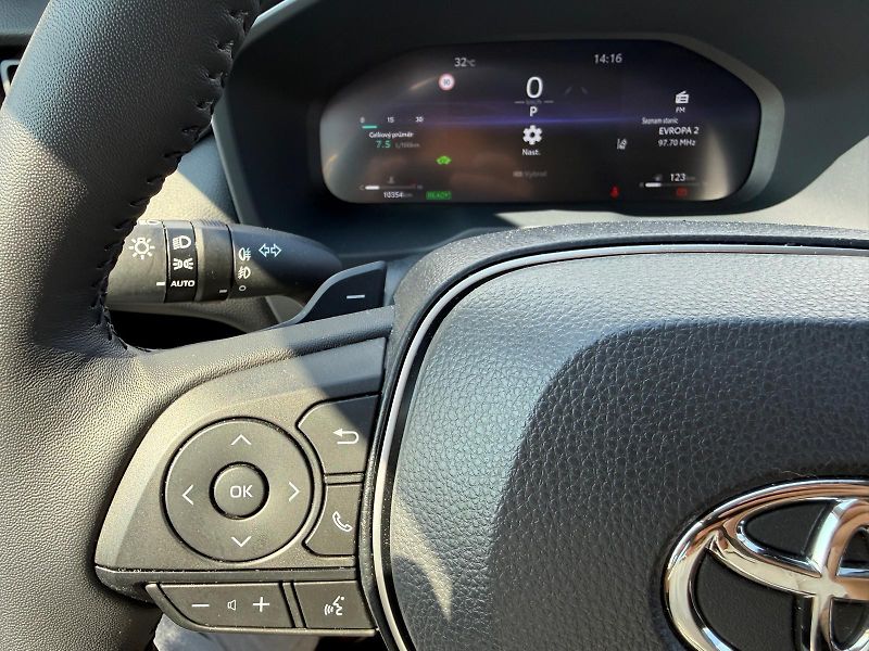 Toyota RAV4 2.5 HSD e-CVT AWD Executive JB - fotka 17 z 30