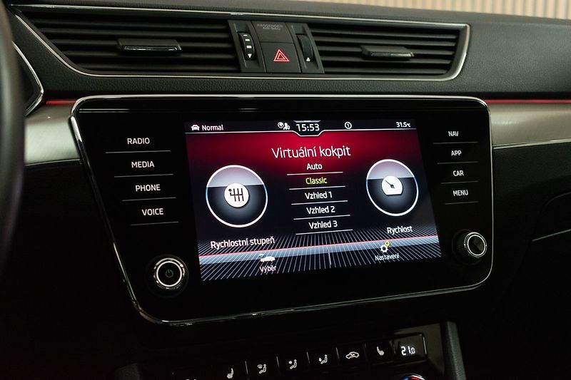 Škoda Superb 2.0TDI L&K*4xVÝHŘEV*DPH*ČR 1.M - fotka 38 z 49