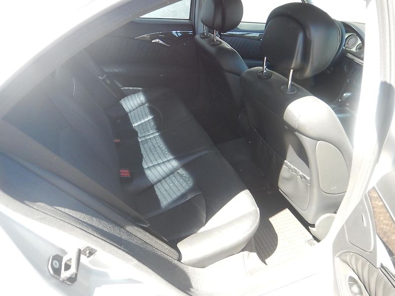 Mercedes-Benz Třídy E E 350 4MATIC, DIGIKLIMA - fotka 12 z 32