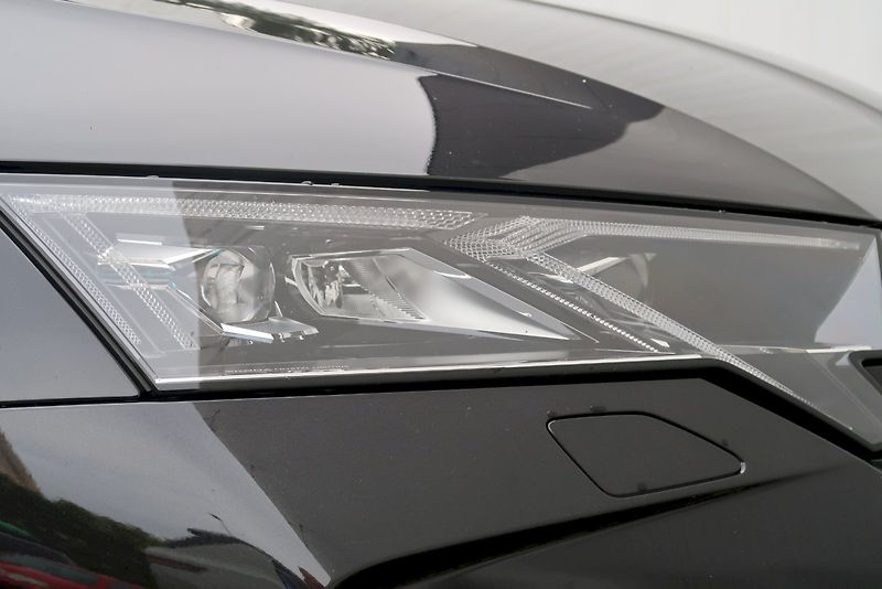 Škoda Octavia (2025) RS 2,0 TSI 195 kW DSG - fotka 16 z 30