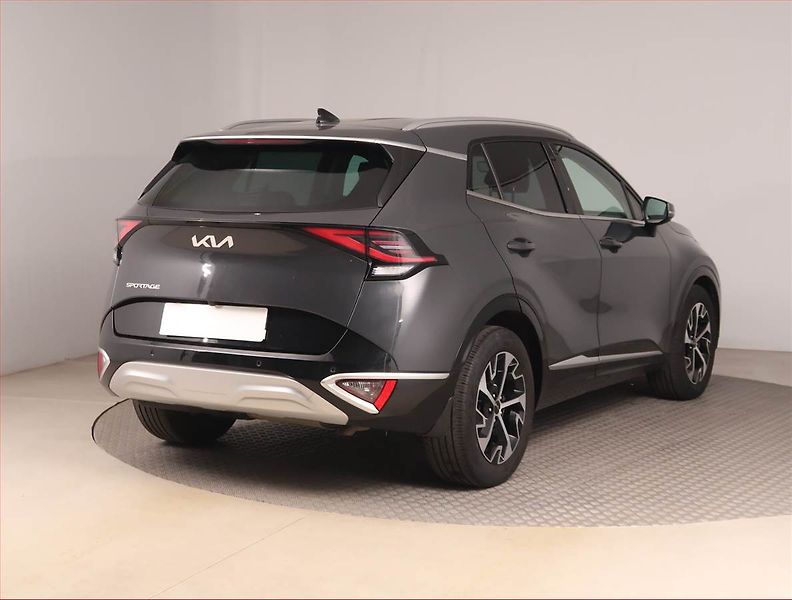Kia Sportage (2022) Top 1.6 CRDi - fotka 5 z 17