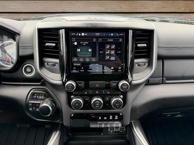 Dodge RAM (2022) +LEMON+HEMI+CREW CAB+ - fotka 19 z 23