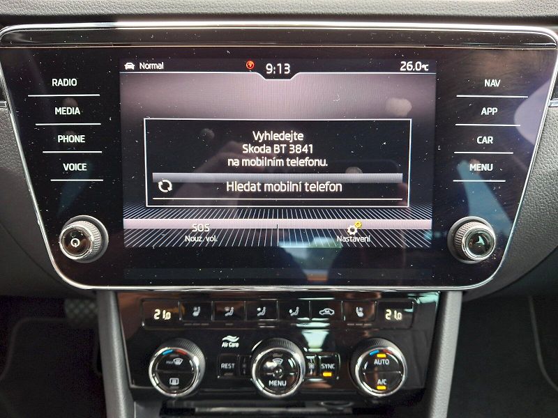 Škoda Superb (2020) L&K DSG 2,0TSi 140kW - fotka 21 z 35