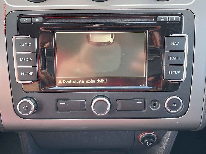 Volkswagen Touran (2009) 1.4 TSi, Navi, AC - fotka 15 z 18