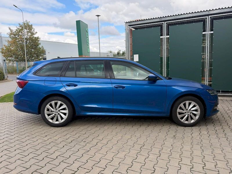 Škoda Octavia (2024) AMBITION 2,0 TDI 85 kW DSG EL. - fotka 14 z 26