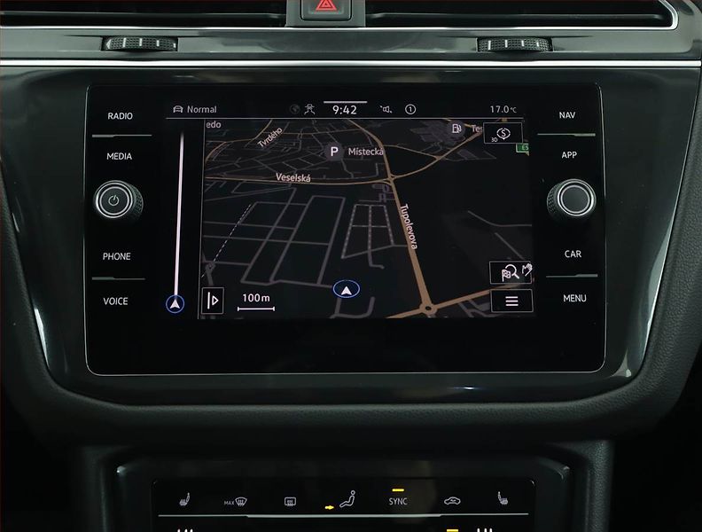 Volkswagen Tiguan Allspace (2023) 2.0 TDI - fotka 16 z 17