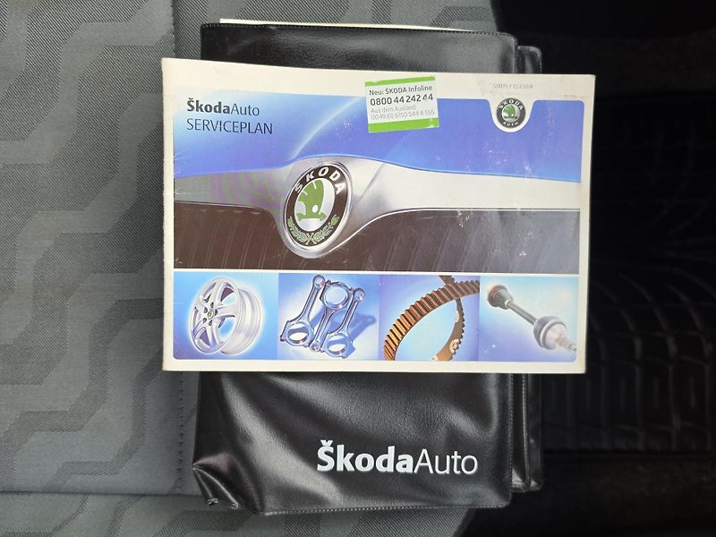 Škoda Fabia II 1.4i 16V AMBIENTE*2x SADA* - fotka 42 z 55