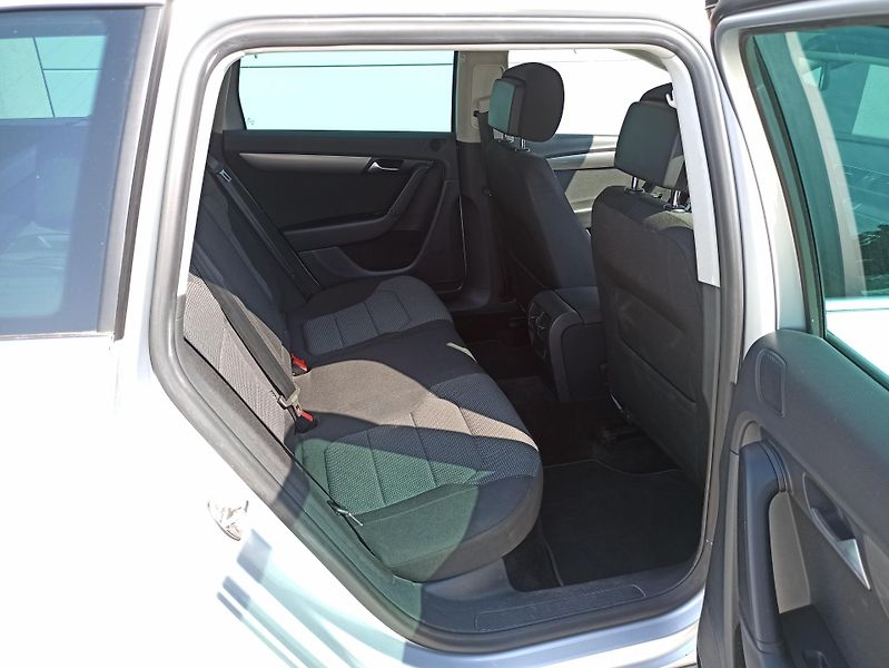 Volkswagen Passat 2.0TDI 103kW  - fotka 14 z 28